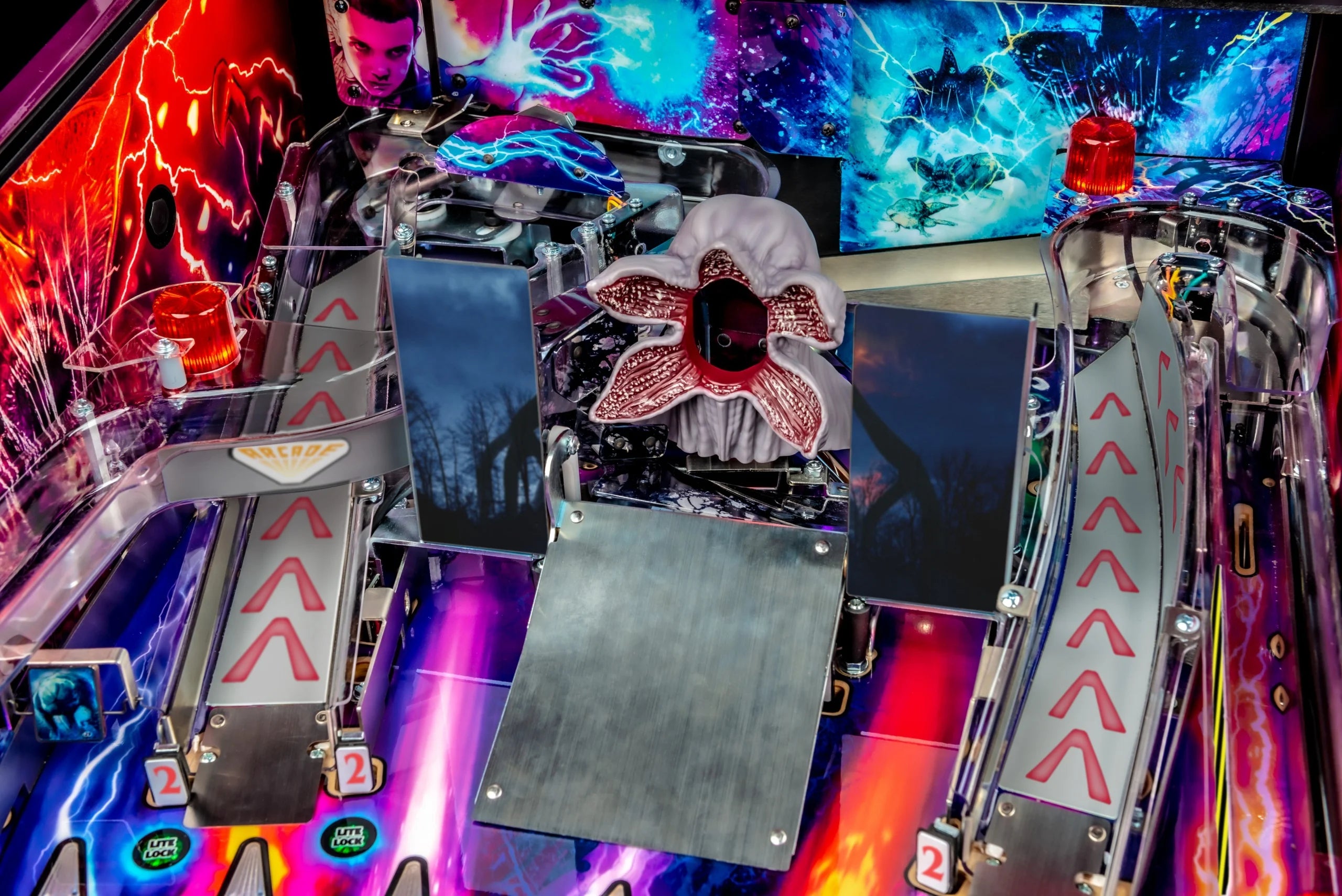 Stranger Things Pinball Machine Stern Pro Premium LE