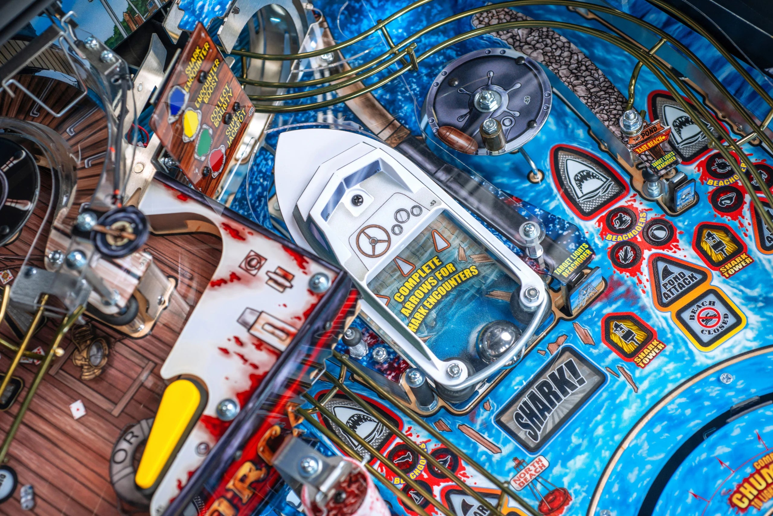 JAWS Pinball Machine Stern Pro Premium LE