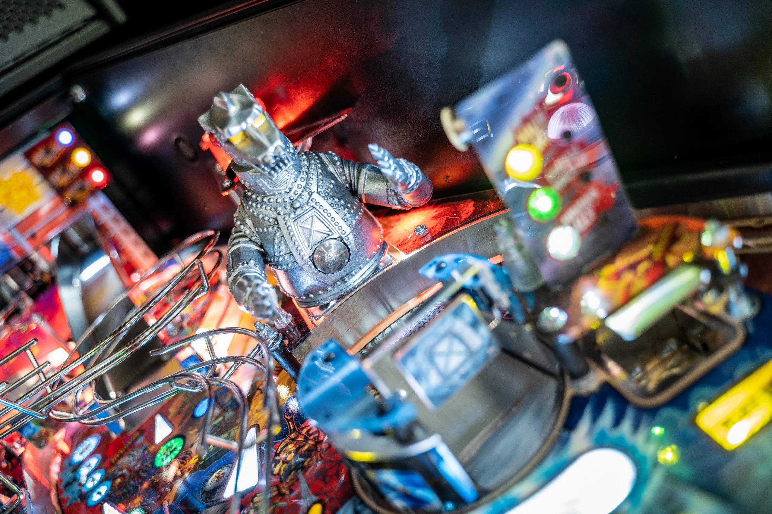 Godzilla Pinball Machine Stern Arcade Game