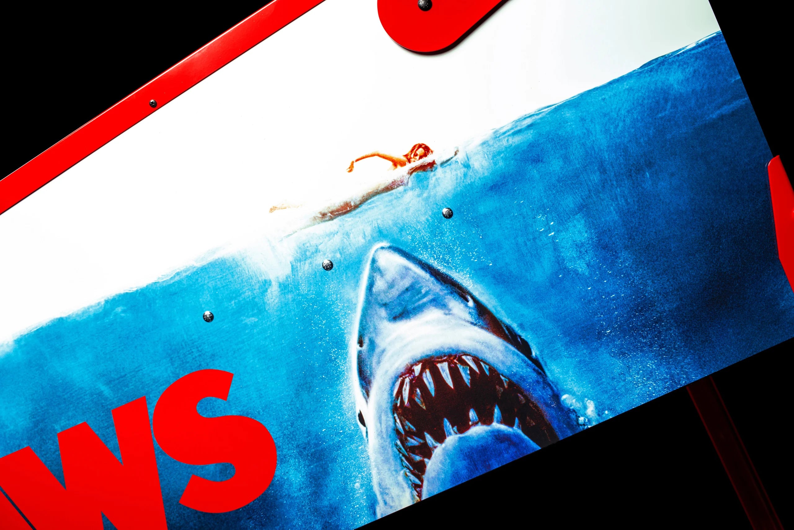 JAWS Pinball Machine Stern Pro Premium LE