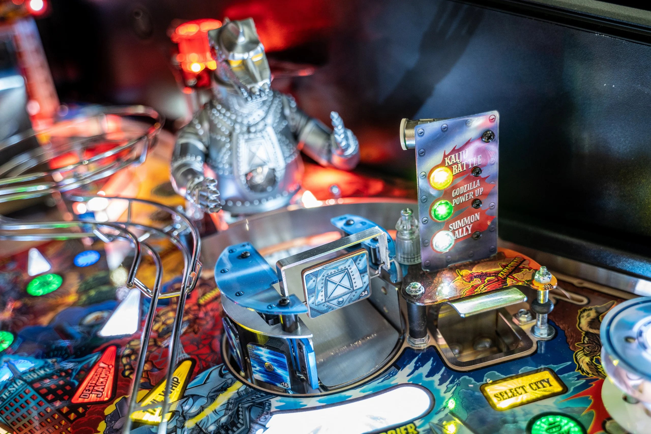 Godzilla Pinball Machine Stern Arcade Game