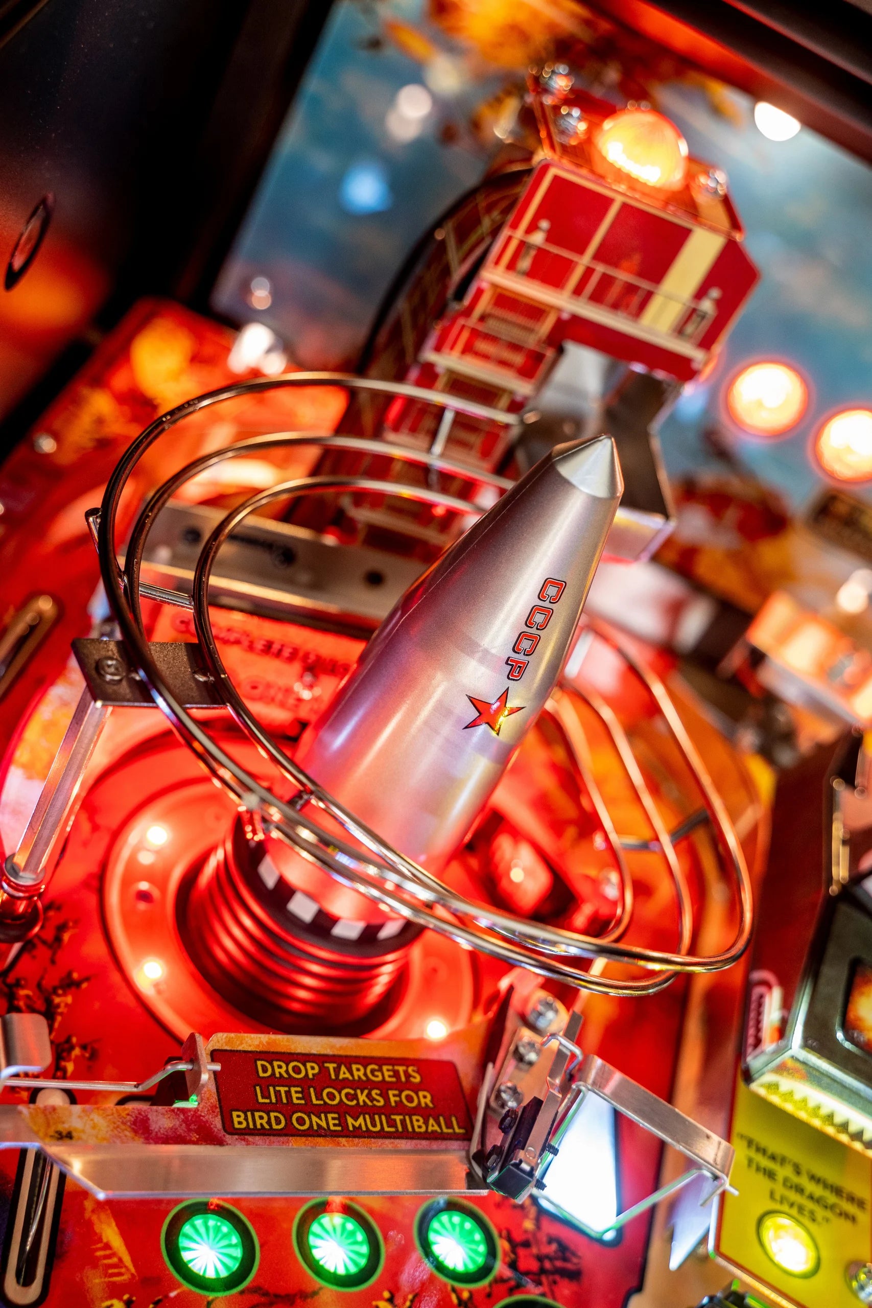 James Bond 007 Pinball Machine by Stern