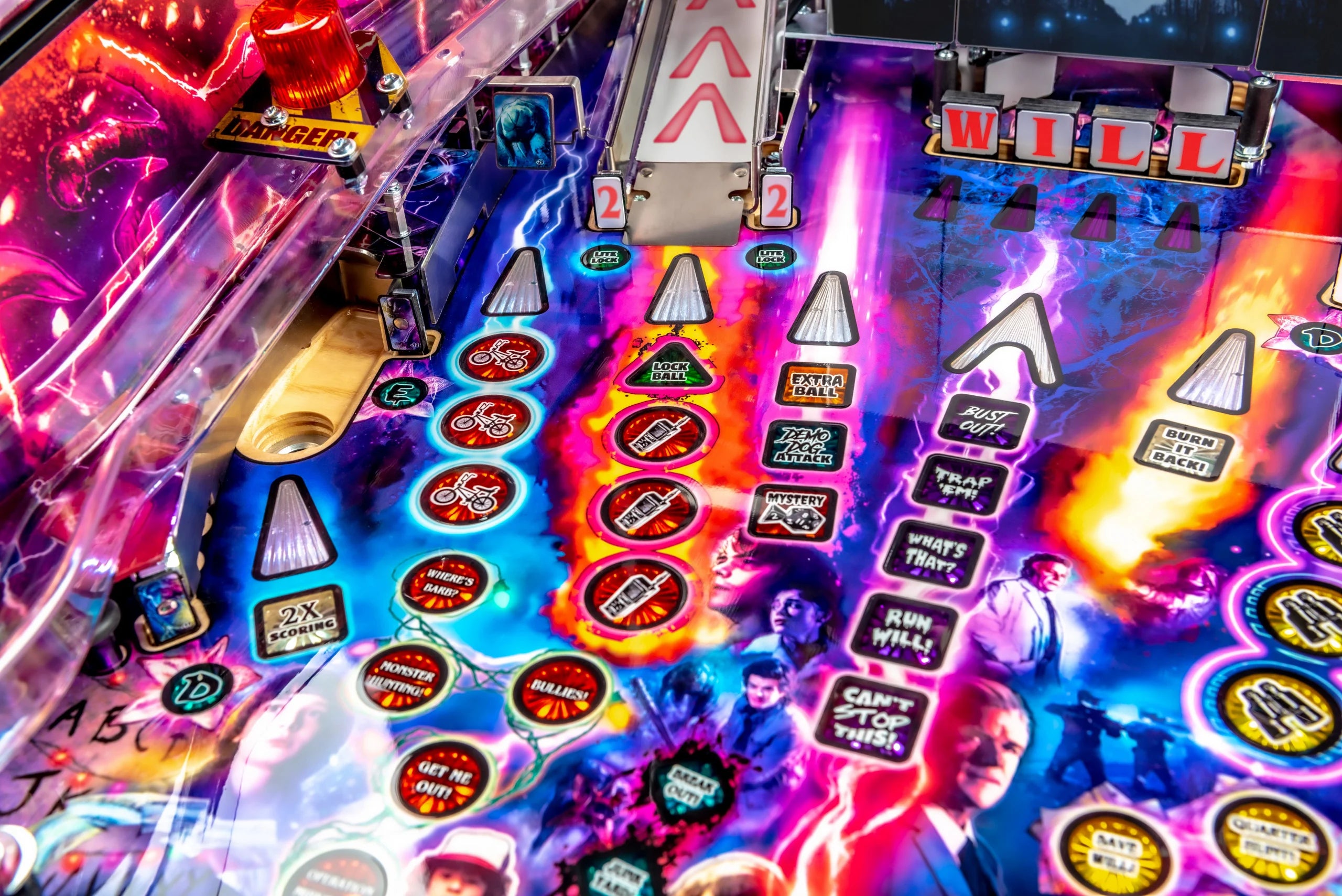Stranger Things Pinball Machine Stern Pro Premium LE