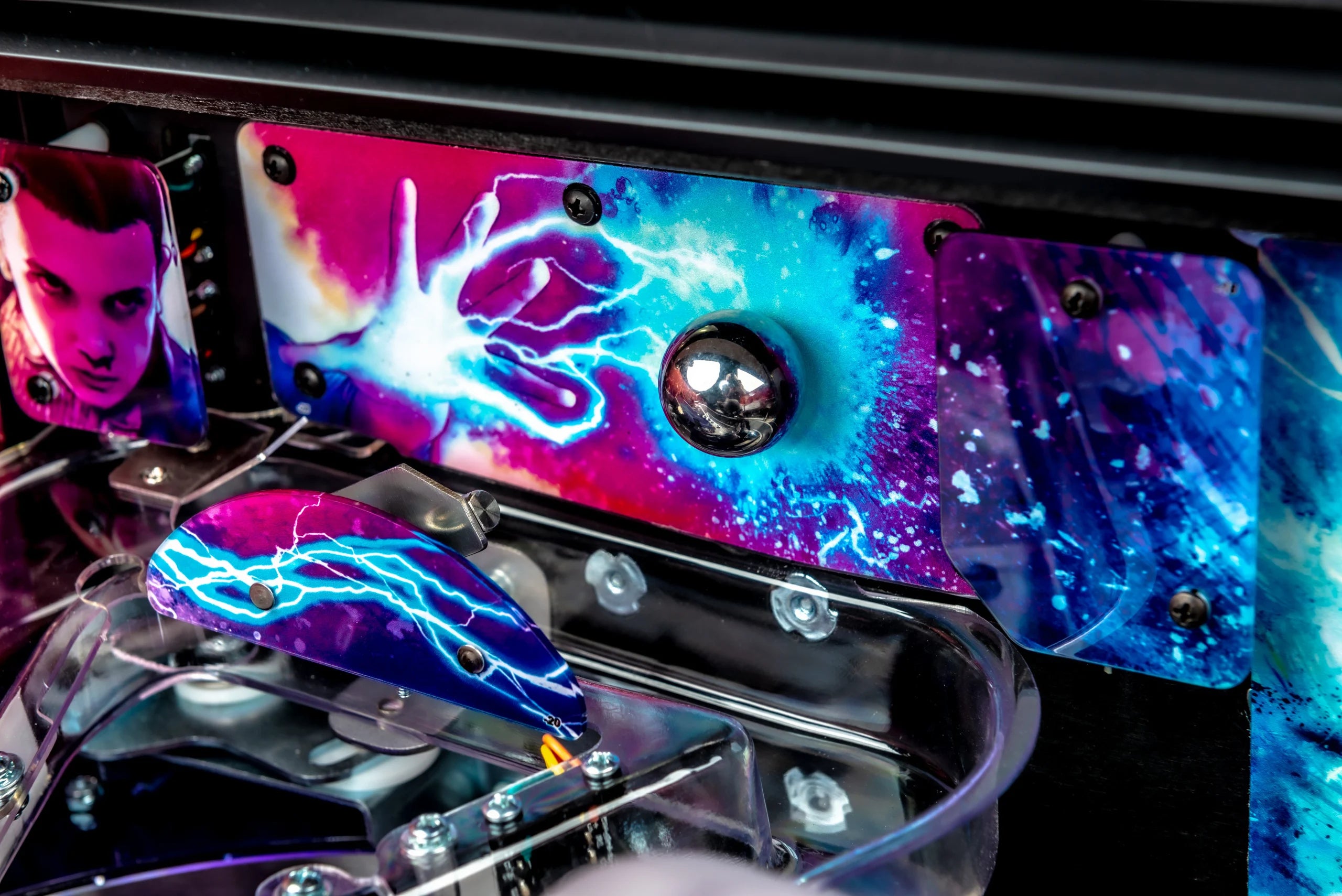 Stranger Things Pinball Machine Stern Pro Premium LE