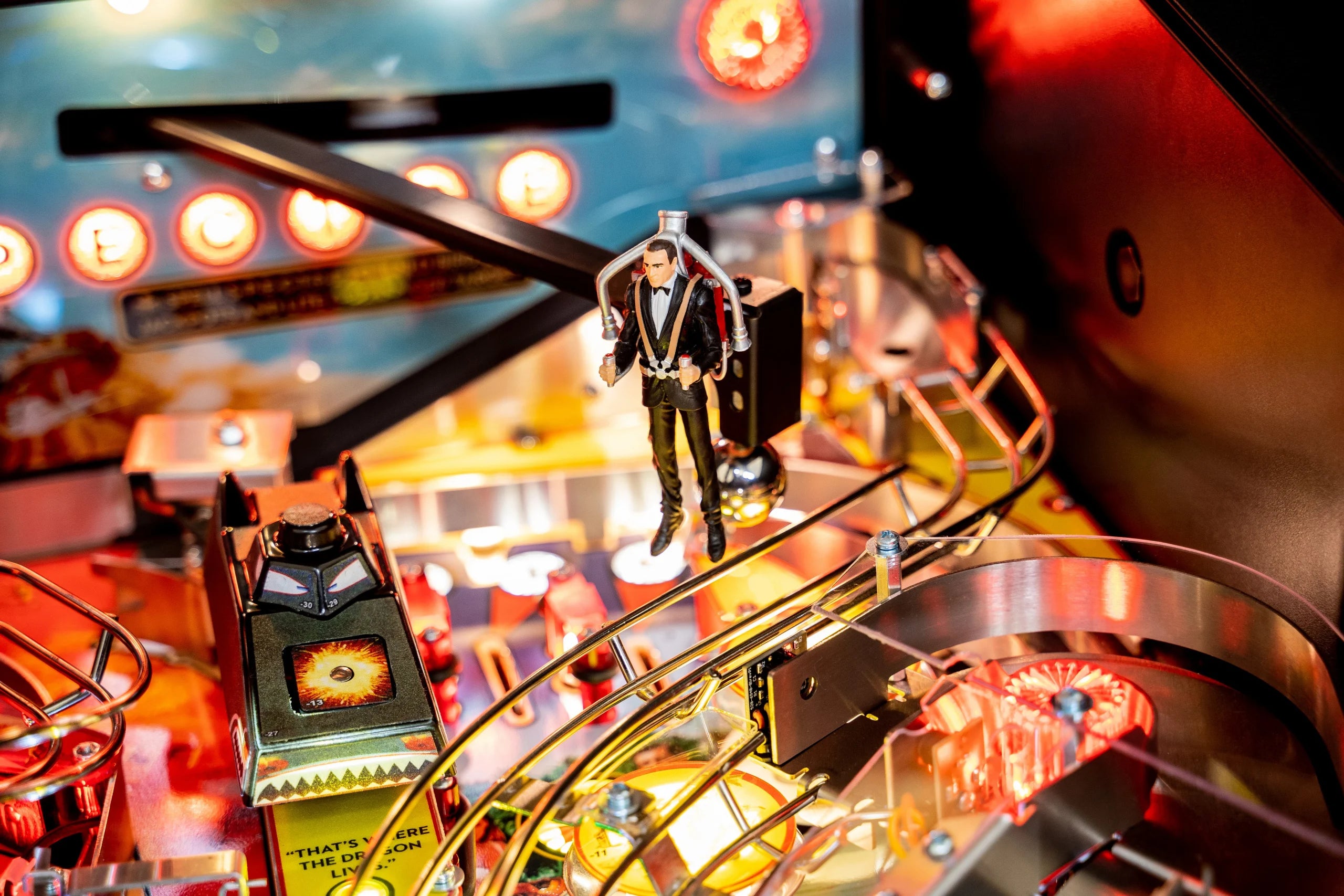 James Bond 007 Pinball Machine by Stern