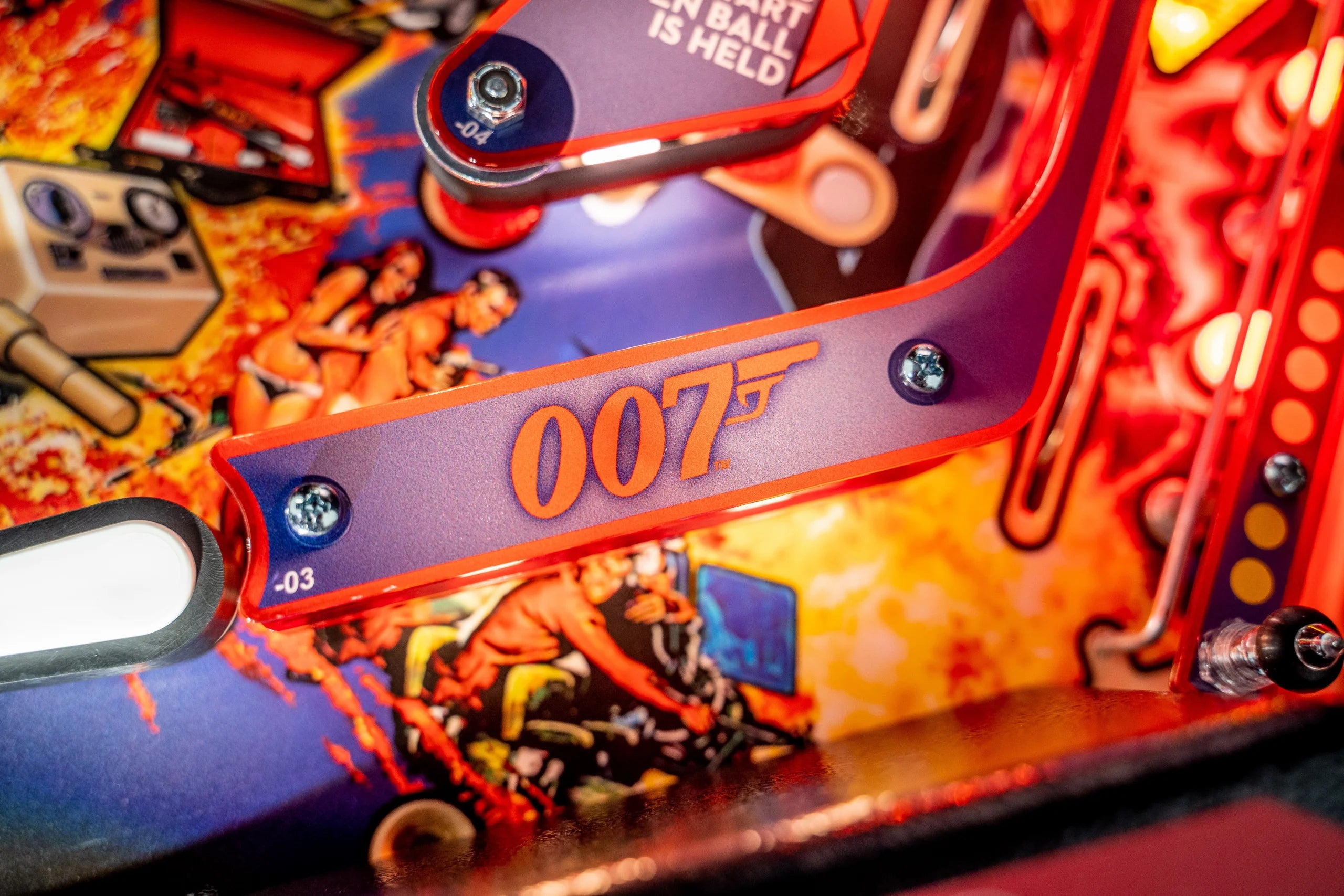 James Bond 007 Pinball Machine by Stern