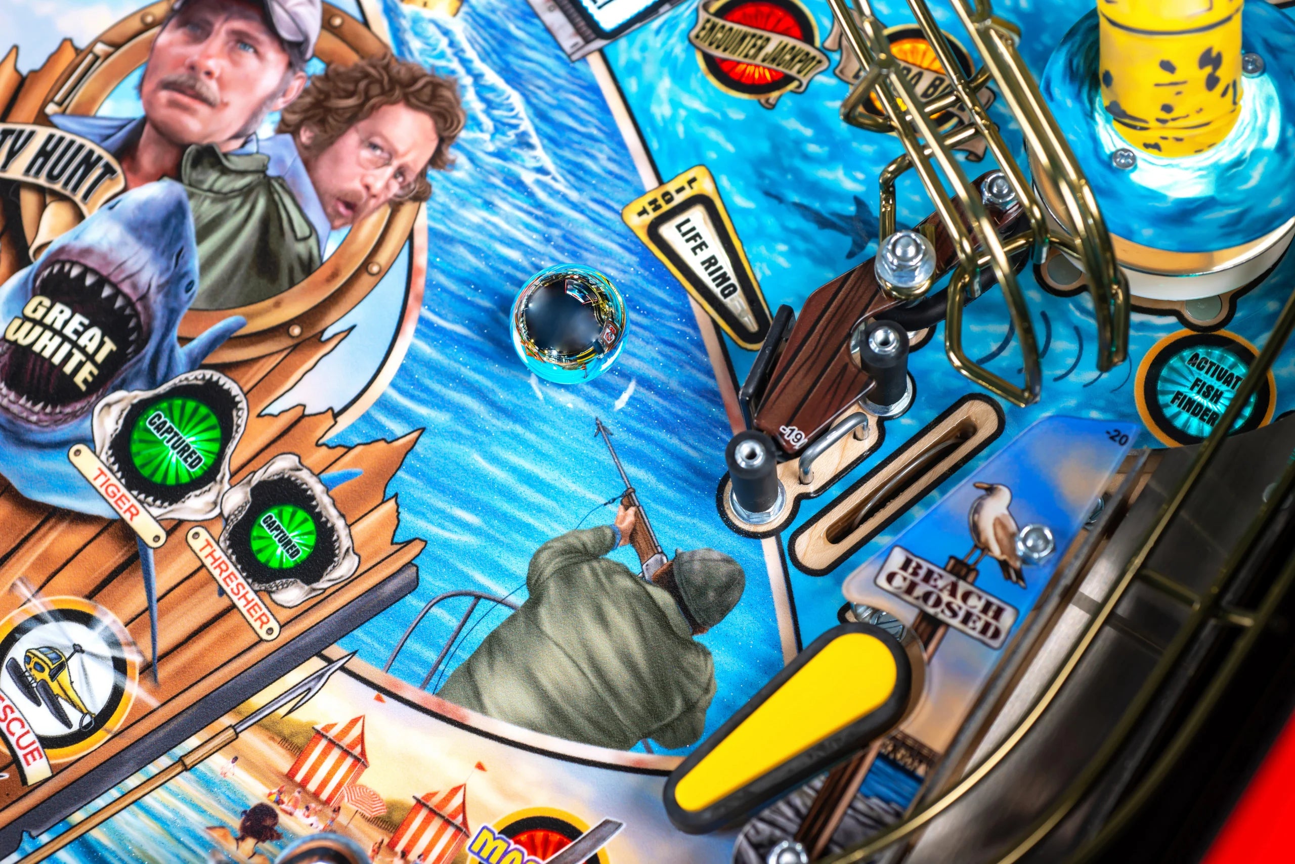 JAWS Pinball Machine Stern Pro Premium LE