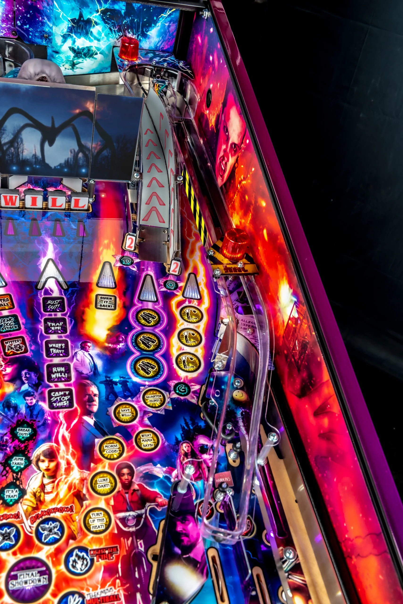 Stranger Things Pinball Machine Stern Pro Premium LE
