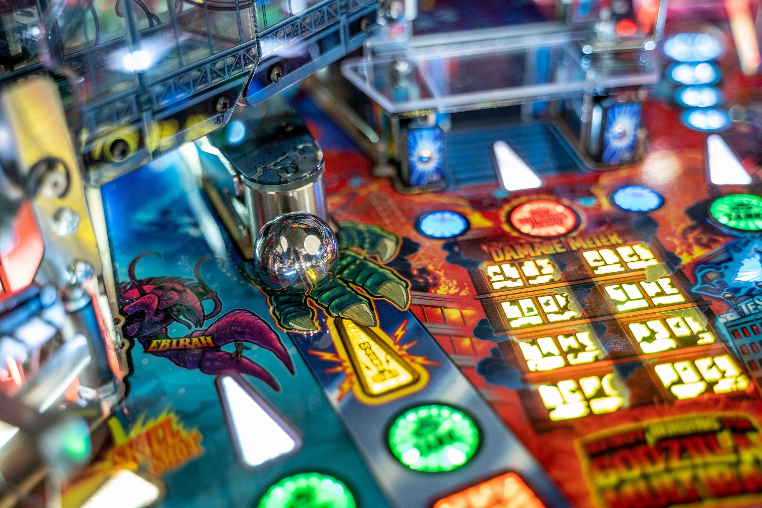 Godzilla Pinball Machine Stern Arcade Game
